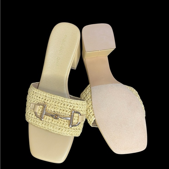 Madden Girl Tan Woven Mules‎ with Block Heel women’s Size 6.5 ✅ - Picture 4 of 8